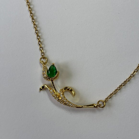 Gold 0.5 ct Jade Rose Zircon Pendant Necklace - Picture 12 of 16